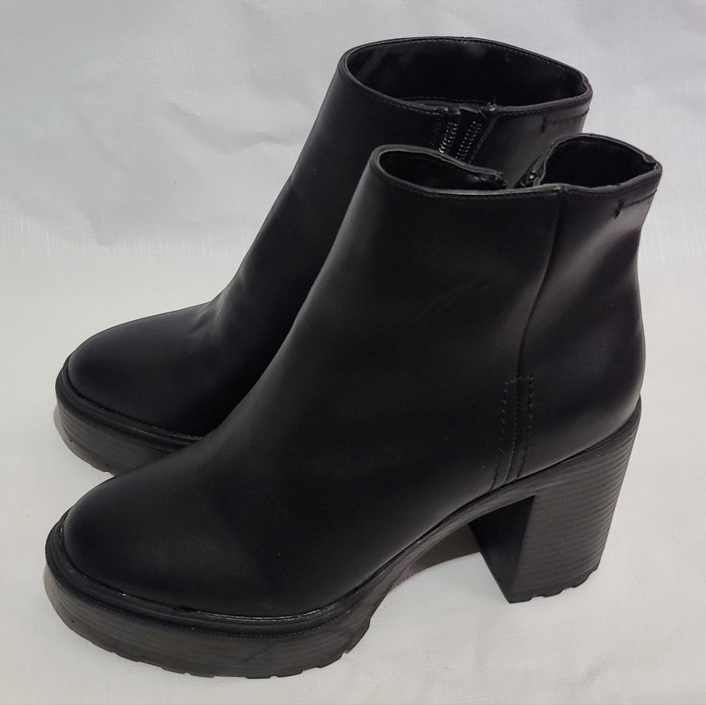 High Heels Ankle Booties Square Toe  Size 8